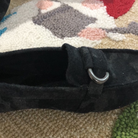 Brand New Camo Grey Soul by Naturalizer flats. - Picture 5 of 6